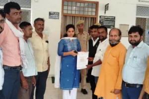 रास्ते से अतिक्रमण हटाने की मांग, ओ.वी.सी. मोर्चा ने सौंपा ज्ञापन