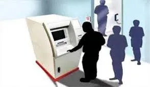 एटीएम में टेप लगाकर ठगी की कोशिश, एक गिरफ्तार, सरगना फरार