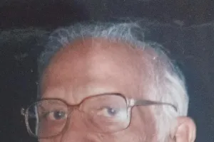 वरिष्ठ साहित्य कार हरिमोहन मालवीय  पंच तत्व में विलीन। हिंदुस्तानी अकादमी के पूर्व अध्यक्ष रहे मालवीय।