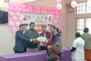 Kushinagar : जिला अस्पताल में मनाया गया कन्या जन्मोत्सव