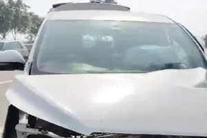 यमुना एक्सप्रेस वे पर टला हादसा