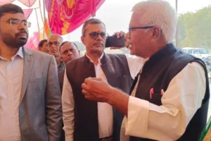 उप जिलाधिकारी ओबरा ने अनशनकारियों को जूस पिलाकर अनशनकारियों का अनशन समाप्त कराया, लोगों को न्याय का भरोसा। 