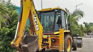 पूरनपुर में अवैध कॉलोनियों पर दौड़ा बुलडोजर, धंधेबाजों में खलबली, कलीनगर में कब होगी कार्रवाई