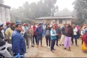 महराजगंज : युवक के हमले में चाचा गंभीर रूप से घायल , धारदार हथियार से किया हमला