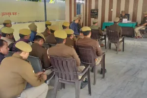पर्यावरण को स्वच्छ बनाए रखने की पहल ,पुलिस ने थाने व चौकियों में चलाया सफाई अभियान
