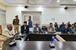 सुरक्षित इंटरनेट दिवस पर डीएम ने बताये सुरक्षा के उपाय 