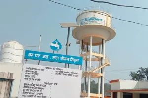 पानी पर पानी की तरह पैसा खर्च कर रही है सरकार, फिर भी बेपानी हैं नल