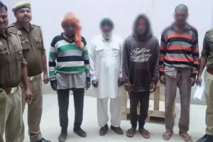 दुद्धी पुलिस द्वारा गैंगेस्टर एक्ट में वांछित 04 नफर अभियुक्तों को किया  गिरफ्तार