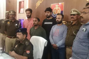 रॉबर्ट्सगंज पुलिस व एस0ओ0जी0 टीम द्वारा मादक पदार्थ अवैध गांजा गिरोह के 04 तस्करों को किया गिरफ्तार।