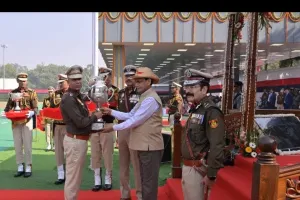 थाना अध्यक्ष रामपाल यादव की ईमानदारी एवं कर्तव्यनिष्ठा से अंबेडकर नगर थाना बना सर्वश्रेष्ठ