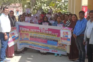 इयरफोन व ध्वनि प्रदूषण ही लोगों को बना रहा है बहरा - डाक्टर संतोष सिंह 