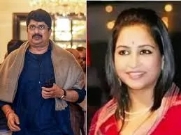 रघुराज प्रताप सिंह उर्फ राजा भैया के विरुद्ध पत्नी की शिकायत पर एफआईआर।