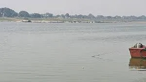 बिहार में गंगा नदी का जल नहाने लायक नहीं, पानी में बैक्टीरिया की उच्च संख्या:। आर्थिक सर्वेक्षण।