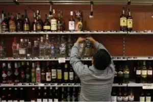 हाई कोर्ट के आदेश के अधीन होगा शराब की दुकानों का आवंटन, सात अप्रैल को होगी सुनवाई!