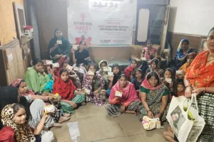 महिला दिवस के अवसर पर जीयो जागो फाउंडेशन द्वारा निशुल्क सेनेटरी पैड वितरण कार्यक्रम