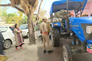 डीएम का अवैध खनन पर कड़ा प्रहार, सोमवार तड़के सात बजे खुद संभाली कमान कई अवैध खनन गतिविधियों का हुआ पर्दाफाश 