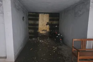 ओबरा तहसील परिसर में आकाशीय बिजली गिरी ,पोर्च  धाराशायी, लोग सहमें