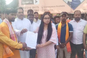 अमर शहीदों को किया नमन्ः बस्ती में अम्बेडकर विश्वविद्यालय की मांग राष्ट्रपति को भेजा ज्ञापन