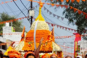 अनपरा में महावीरी झंडा शोभायात्रा मे उमड़ा ऐतिहासिक जन सैलाब ।