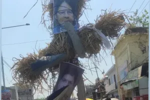 सपा सांसद के विवादित बयान को लेकर करणी सेना ने भरी हुंकार, जलाया पुतला 