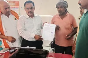 बेटे के मौत मामले में पिता ने किया दोषी पुलिस कर्मियो के बर्खास्तगी की मांग