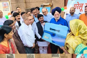 सोनभद्र में विकास की नई उड़ान, मंत्री हरदीप सिंह पुरी ने 5 करोड़ की विकास परियोजनाओं का किया शिलान्यास