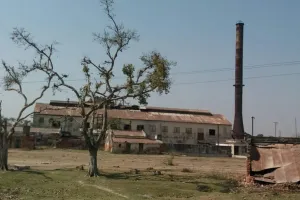 ईडी ने पूर्व एमएलसी की तीन चीनी मिलों को किया जब्त