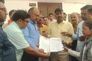 पीड़ित पत्रकार के मामले में पत्रकारों का प्रतिनिधिमंडल ने भरी हुंकार