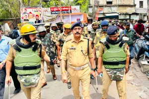 वक्फ बिल पेश होने पर कानपुर में कमिश्नरेट पुलिस मुस्तैद 