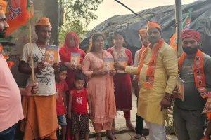 गांव चलो अभियान: अजीत रावत ने किया  ग्राम पंचायत  जैत में घर- घर संपर्क