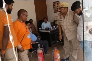 चोपन बग्गानाला में अग्निशमन विभाग की सुरक्षा पहल: प्रशिक्षण और जागरूकता से सुरक्षा का कवच