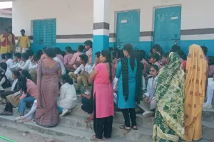 नुकड़ नाटक के माध्यम से दिया संदेश, लड़का हो या लड़की शिक्षा का अधिकार सबका