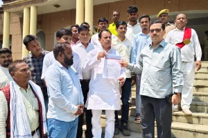 जिले में खुला कैंप लगाकर 80 प्रतिशत लोकल बेरोजगारों की हो भर्ती: रोशन लाल यादव