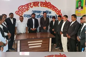 डिस्ट्रिक्ट बार एसोसिएशन सोनभद्र द्वारा अधिवक्ता के निधन शोक सभा  का आयोजन कर  दिया श्रद्धांजलि