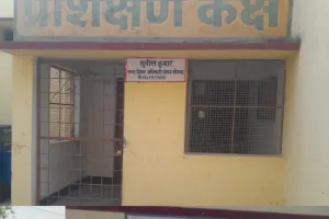 चोपन शिक्षा क्षेत्र के अन्तर्गत बेखौफ संचालित हो रहे बिना मान्यता प्राप्त विद्यालय, लोगों ने किया कार्रवाई की मांग