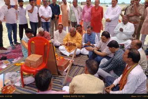 नरहरपुर में मुख्यमंत्री मॉडल कंपोजिट विद्यालय के निर्माण हेतु. सदस्य विधान परिषद, विधायक जिलाधिकारी ने किया भूमि पूजन