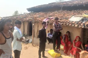 बोलताकरम मे संदिग्ध परिस्थितियों में फांसी के फंदे पर लटकता मिला किशोरी का शव, परिजनों में मचा कोहराम