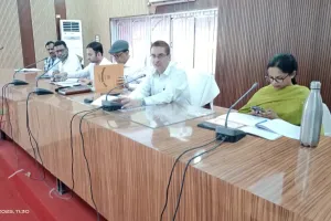 नवीन व्यवस्था अन्तर्गत सी0एम0 डैशबोर्ड के माध्यम से जिलाधिकारी ने किया विकास कार्यों की समीक्षा