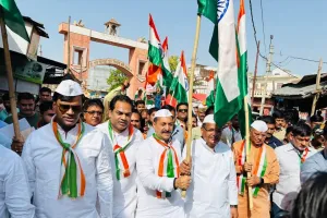 भारतीय सैनिकों के शौर्य, पराक्रम के सम्मान में विशाल एवं भव्य तिरंगा यात्रा निकाली गई