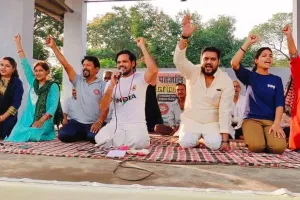 तीन दिवसीय धनवंतरी पतंजलि योग शिविर का भव्य आयोजन योग एवं आध्यात्मिक विचार से राष्ट्र सेवक बन सकते हैं - सत्यांश मिश्रा