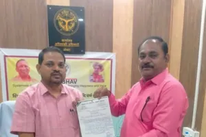 ओबरा में अधूरा मंदिर निर्माण कार्य जल्द होगा पूरा सभासद राकेश मिश्रा की पहल पर मिली हरी झंडी