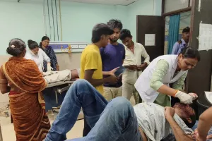 कार और बाईक की भीषण  टक्कर में एक की मोत तीन घायल 