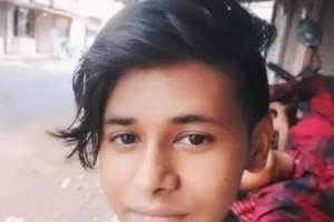 मार्ग दुर्घटना में एक की मौत, दो घायल