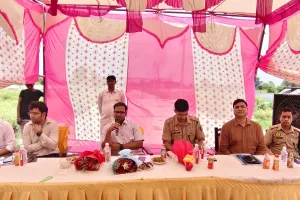 मोहर्रम के दौरान किसी भी स्थिति में ताजिए और अलम की लम्बाई 8 फीट से ज्यादा न हो - जिलाधिकारी