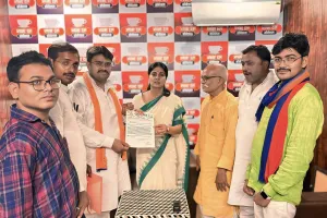 आनंद पटेल दयालु ने उठाई कोन अस्पताल की बदहाली पर आवाज़, स्वास्थ्य राज्य मंत्री अनुप्रिया पटेल को सौंपा ज्ञापन