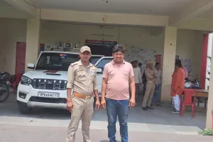 ओबरा पुलिस ने फरार वारंटी जितेंद्र खरवार को किया गिरफ्तार