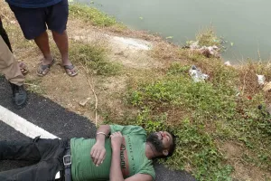 बारात से वापस जाते समय देर रात्रि पुलिया से टकराईं मोटरसाइकिल दो युवकों की मौत