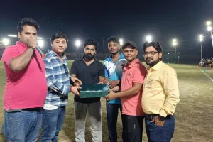 ओबरा कप रोमांचक मुकाबले, एक्सीलेंट एलेवन, ऑफिसर एलेवन ने जीते मैच, टूर्नामेंट से बाहर हुई नाईट मेयर