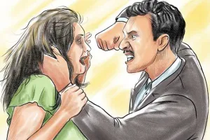 सुराल के लोगों को बुलाकर भाई और उसकी पत्नी की घर में घुसकर की बेरहमी से पिटाई, ग्रामीणों की मदद से बची जाने