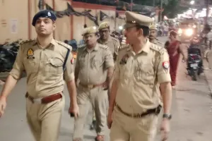 ओबरा में अपराधों पर अंकुश लगाने हेतु पुलिस का सघन अभियान